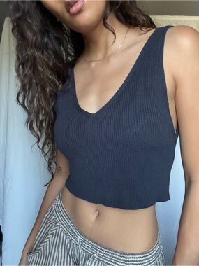 Mijeong Park Ribbed V-Neck Cropped Tank Top - navy